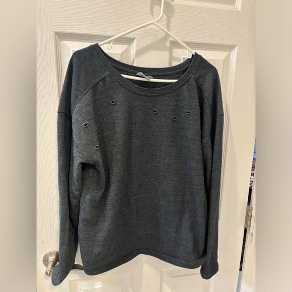 5/$25 Distressed sweatshirt